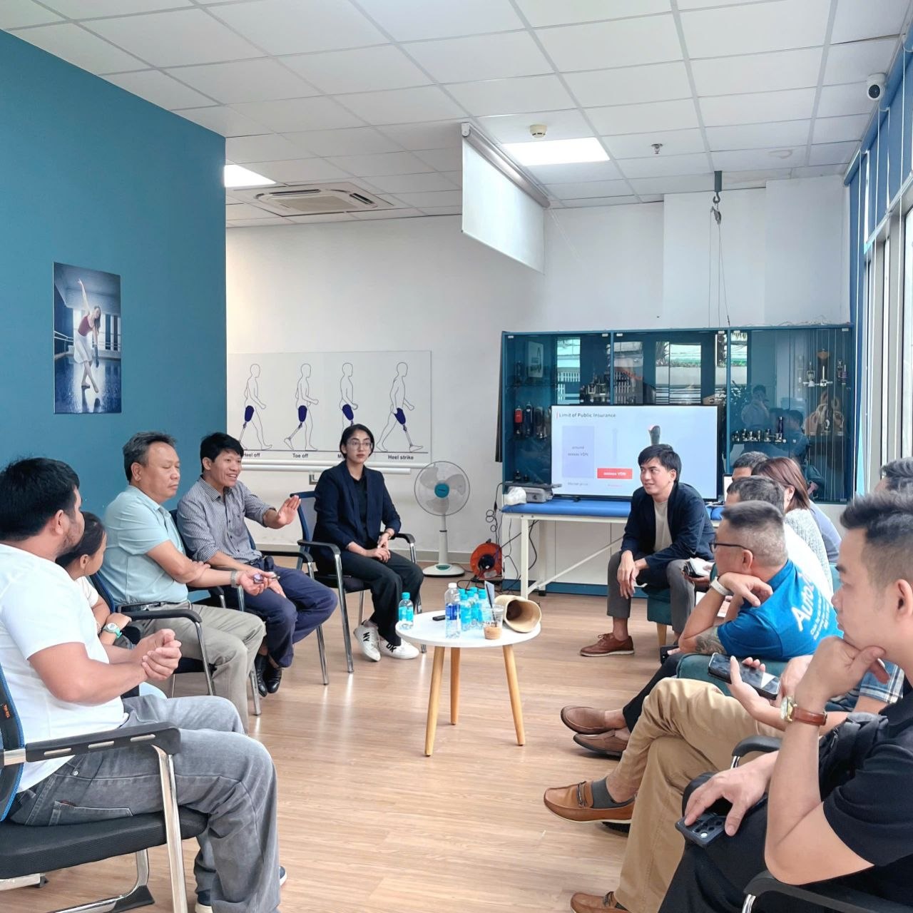 chuyên gia chân tay giả Việt Nam